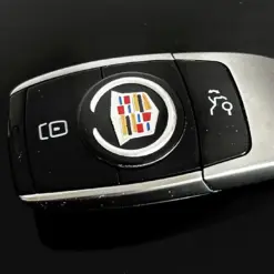 1x Cadillac Schlüssel 25mm Aufkleber ALU Schlüssellogo Emblem Schriftzug LOGO Patch – Bild 4