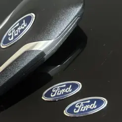 1x FORD original Aufkleber 3D Schlüssellogo 24x10mm Emblem Schriftzug Logo selbstklebend