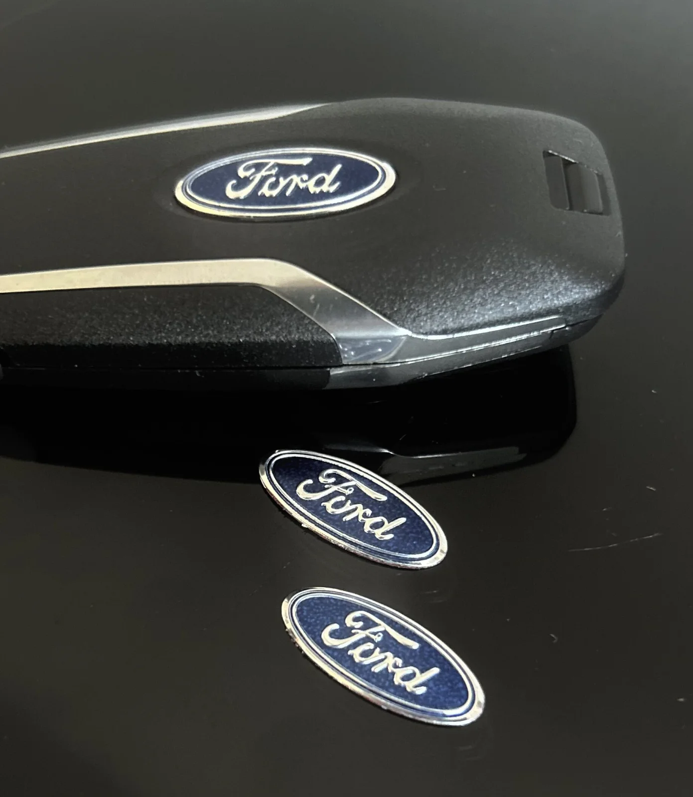1x FORD original Aufkleber 3D Schlüssellogo 24x10mm Emblem Schriftzug Logo selbstklebend – Bild 4
