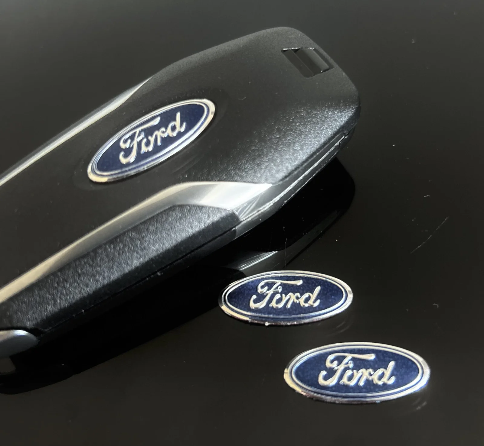 1x FORD original Aufkleber 3D Schlüssellogo 24x10mm Emblem Schriftzug Logo selbstklebend – Bild 5