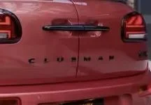 1x für CLUBMAN Emblem Schild Aufkleber Heckklappe Tür Deckel MINI Schrift schwarz glänzend