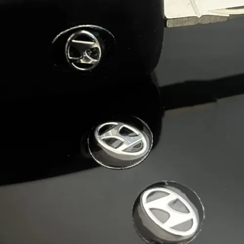 Alternative view of 1x Hyundai Schlüssel 14mm Aufkleber ALU Schlüssellogo Emblem Schriftzug LOGO