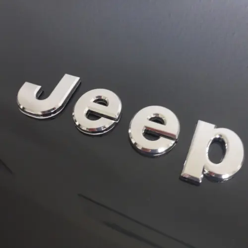 1x Jeep NEU Emblem Metall Schriftzug Logo Chrysler original Plakette – Ansicht 1