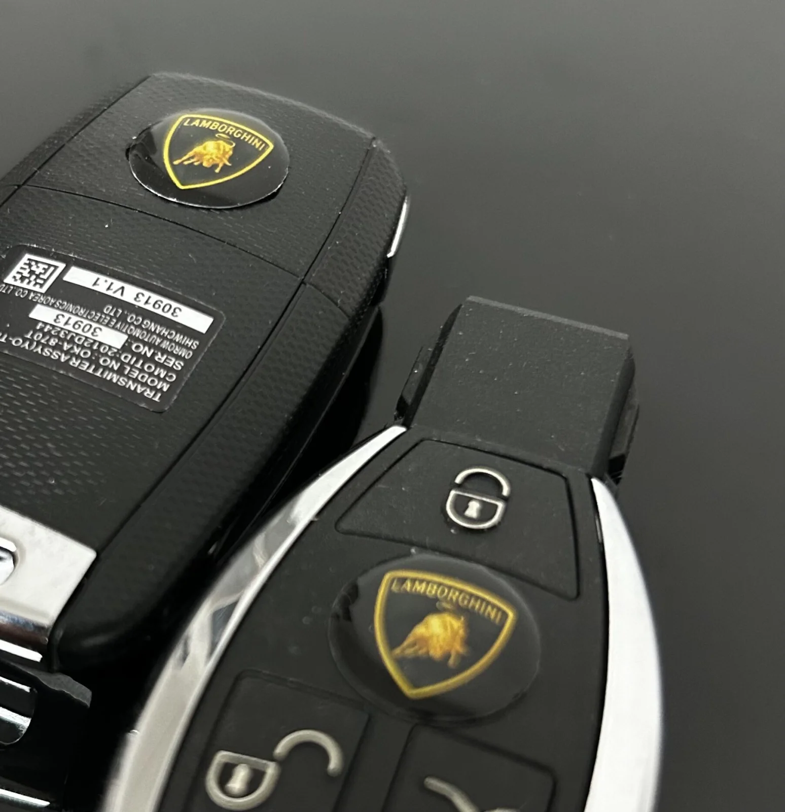 1x LAMBORGHINI Schlüsselemblem 14mm Schlüssellogo Emblem Schriftzug LOGO Aufkleber für Autoschlüssel