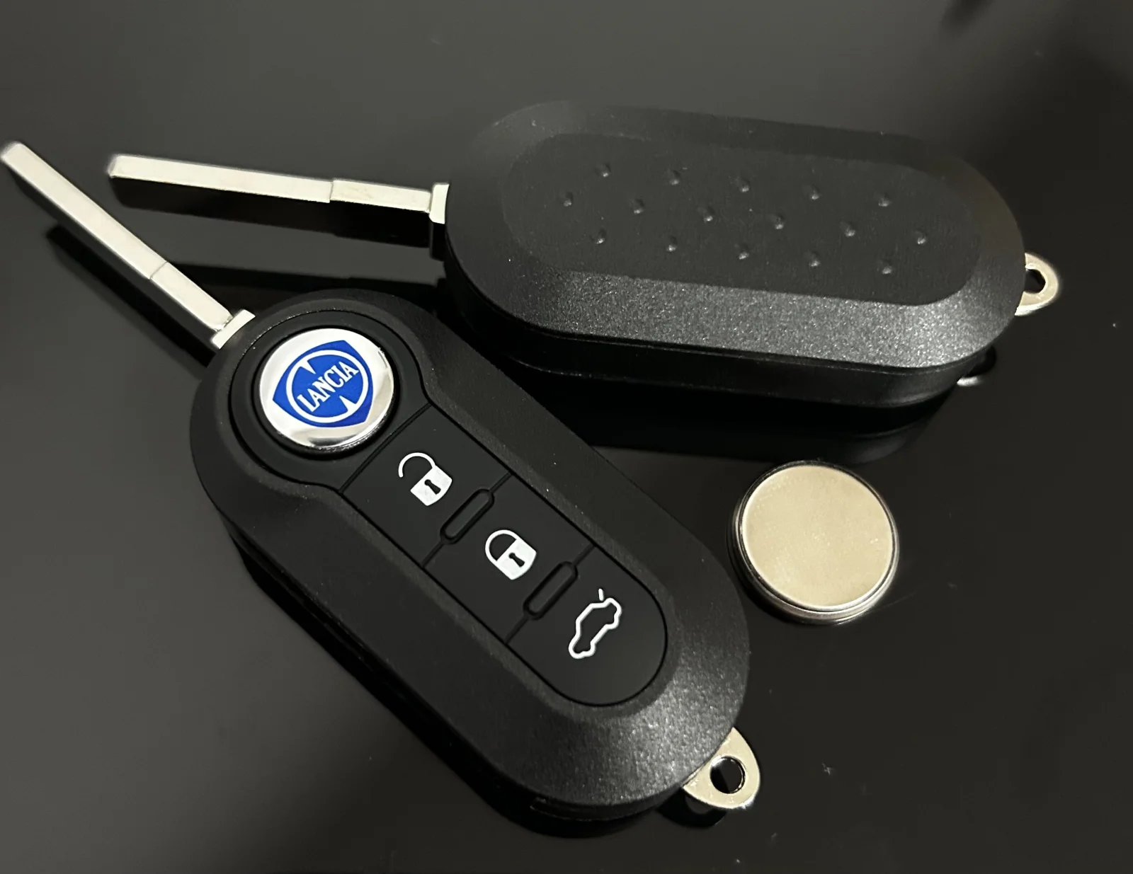1x LANCIA Funkschlüssel LOGO Batterie SCHWARZ Autoschlüssel Fahrzeugschlüssel Schlüssel Fernbedienung – Bild 2
