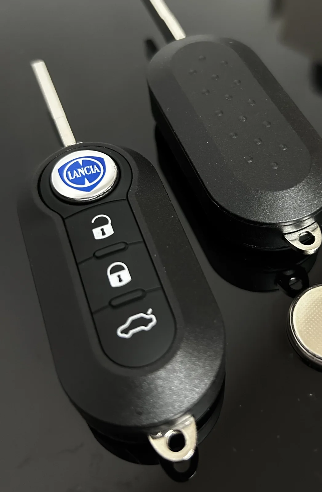 1x LANCIA Funkschlüssel LOGO Batterie SCHWARZ Autoschlüssel Fahrzeugschlüssel Schlüssel Fernbedienung – Bild 4
