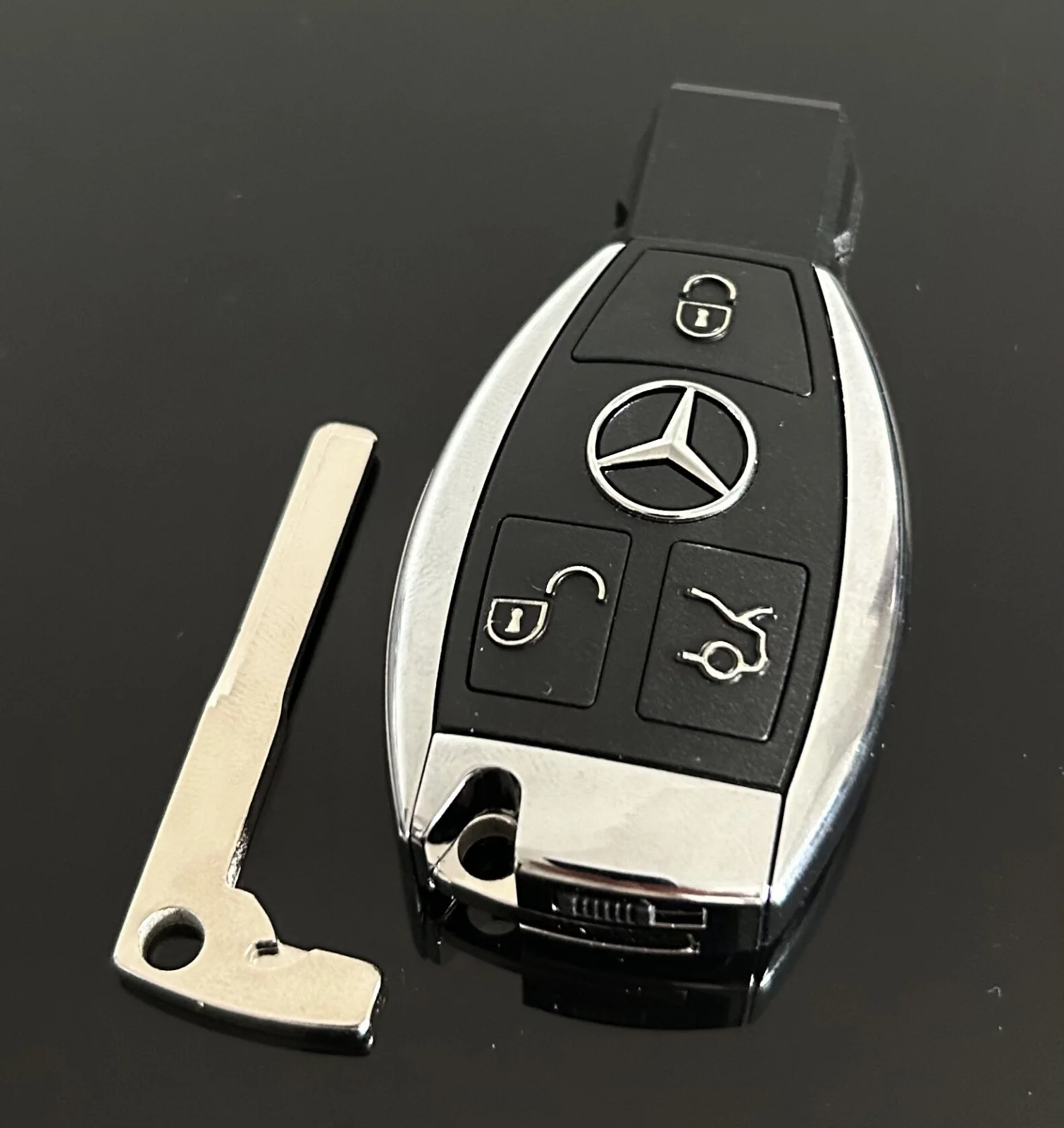 1x MERCEDES Funkschlüssel Gehäuse Autoschlüssel Fahrzeugschlüssel Schlüssel Fernbedienung W203 W204 W205 W211 W212 W216 W221