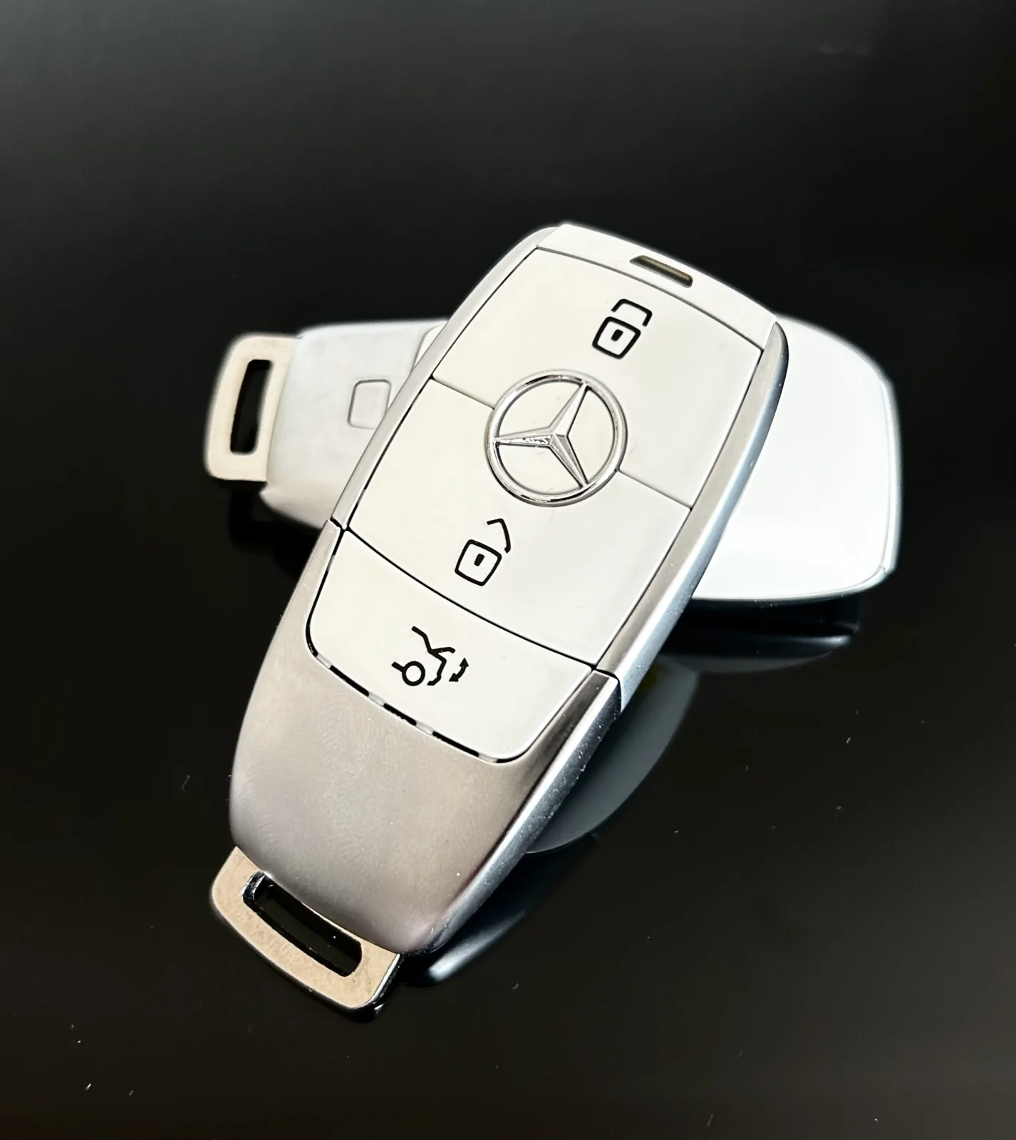 1x MERCEDES Funkschlüssel METALL mit Stern weiß Gehäuse Autoschlüssel Fahrzeugschlüssel Schlüssel Fernbedienung
