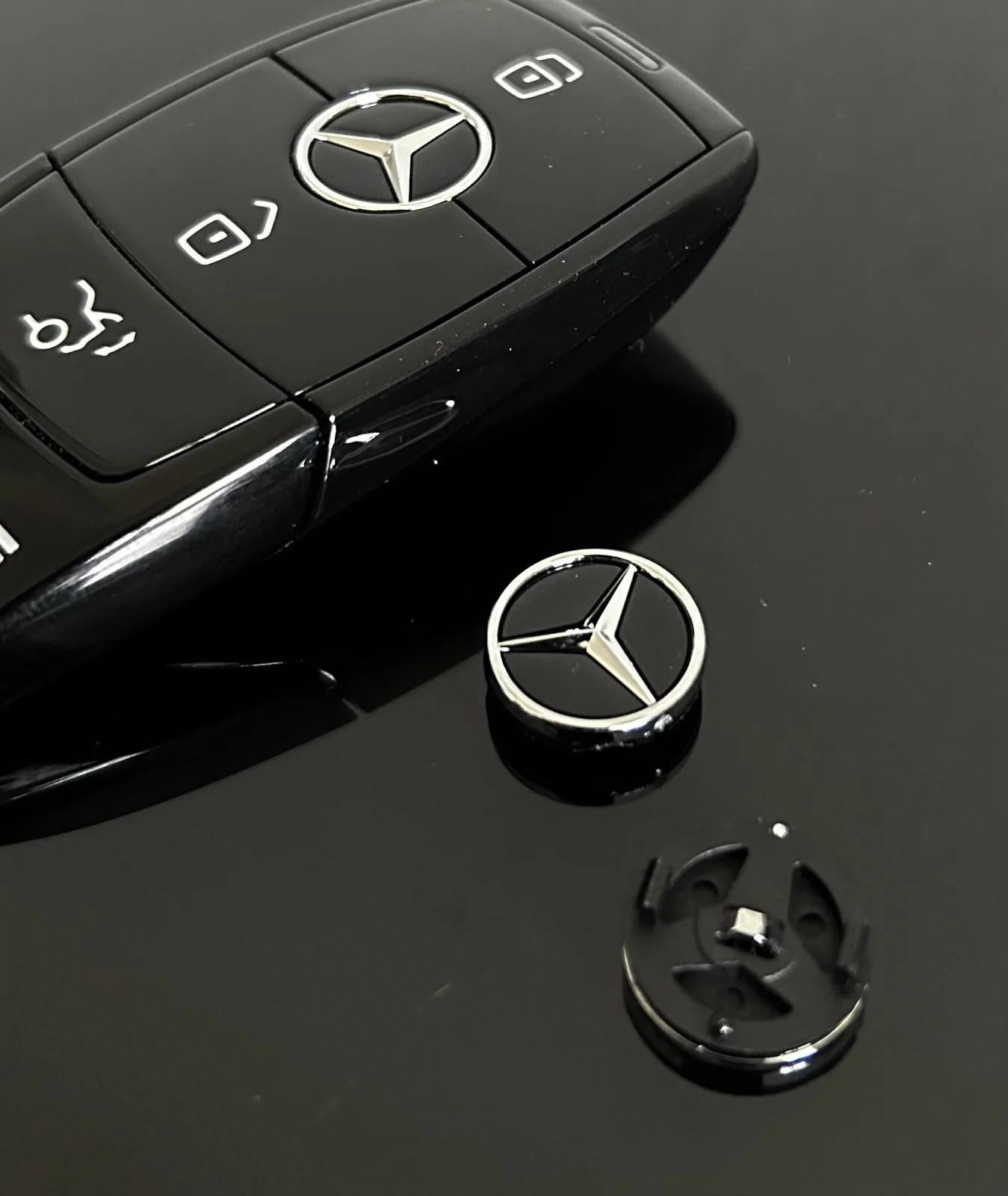 1x MERCEDES Schlüsselemblem für Gehäuse wie abgebildet glänzend schwarz Schlüssellogo Emblem Schriftzug LOGO original Stern – Bild 6