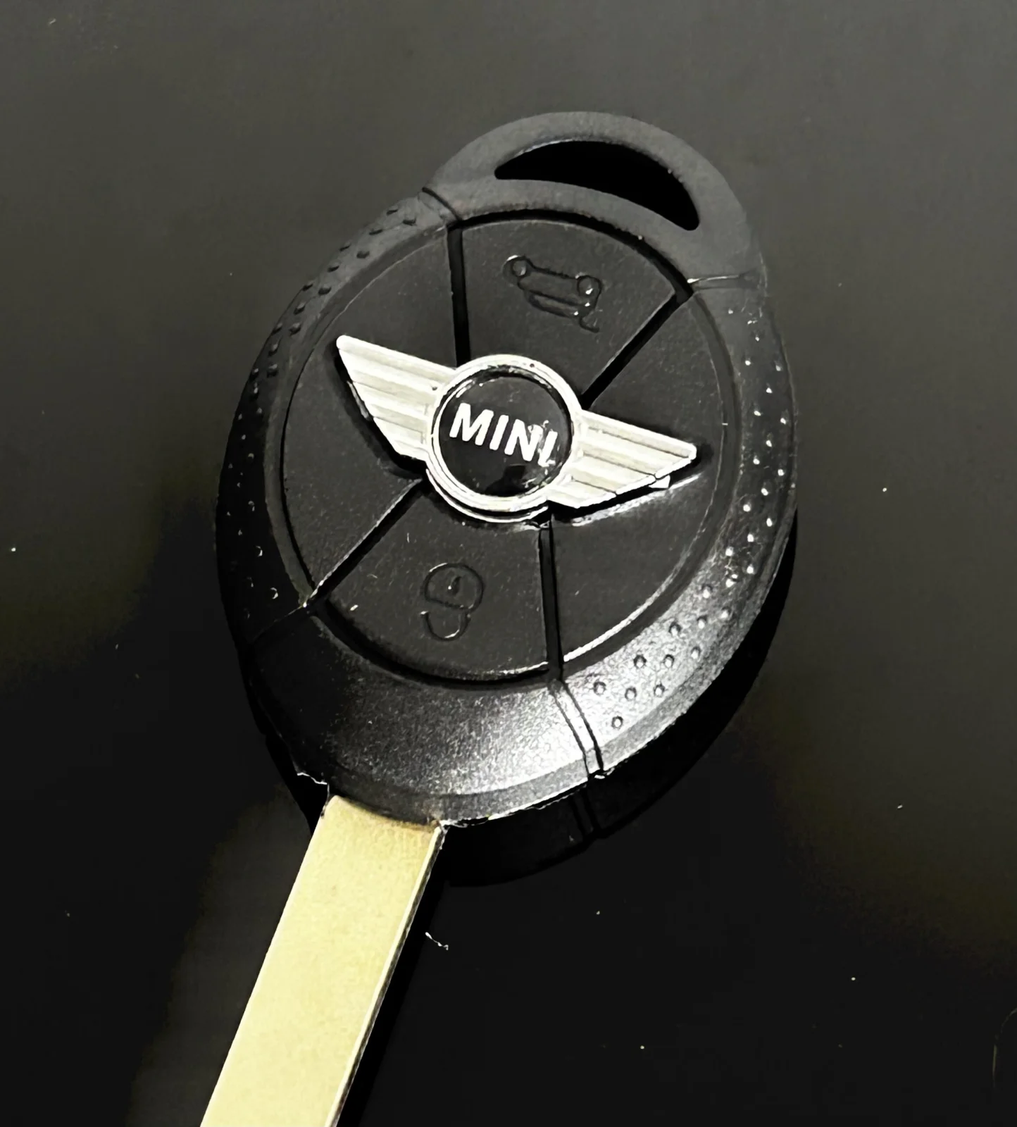 1x MINI Aufkleber 2 teilig Schlüssellogo Emblem Schriftzug Logo für Schlüssel ALU – Bild 7