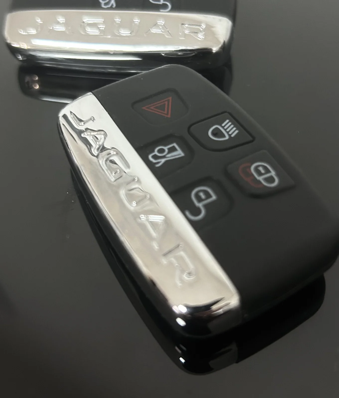 1x NEU JAGUAR Schlüsselgehäuse 4 Tasten Metall Kunststoff schwarz mit Logo Emblem Autoschlüssel Fernbedienung – Bild 3