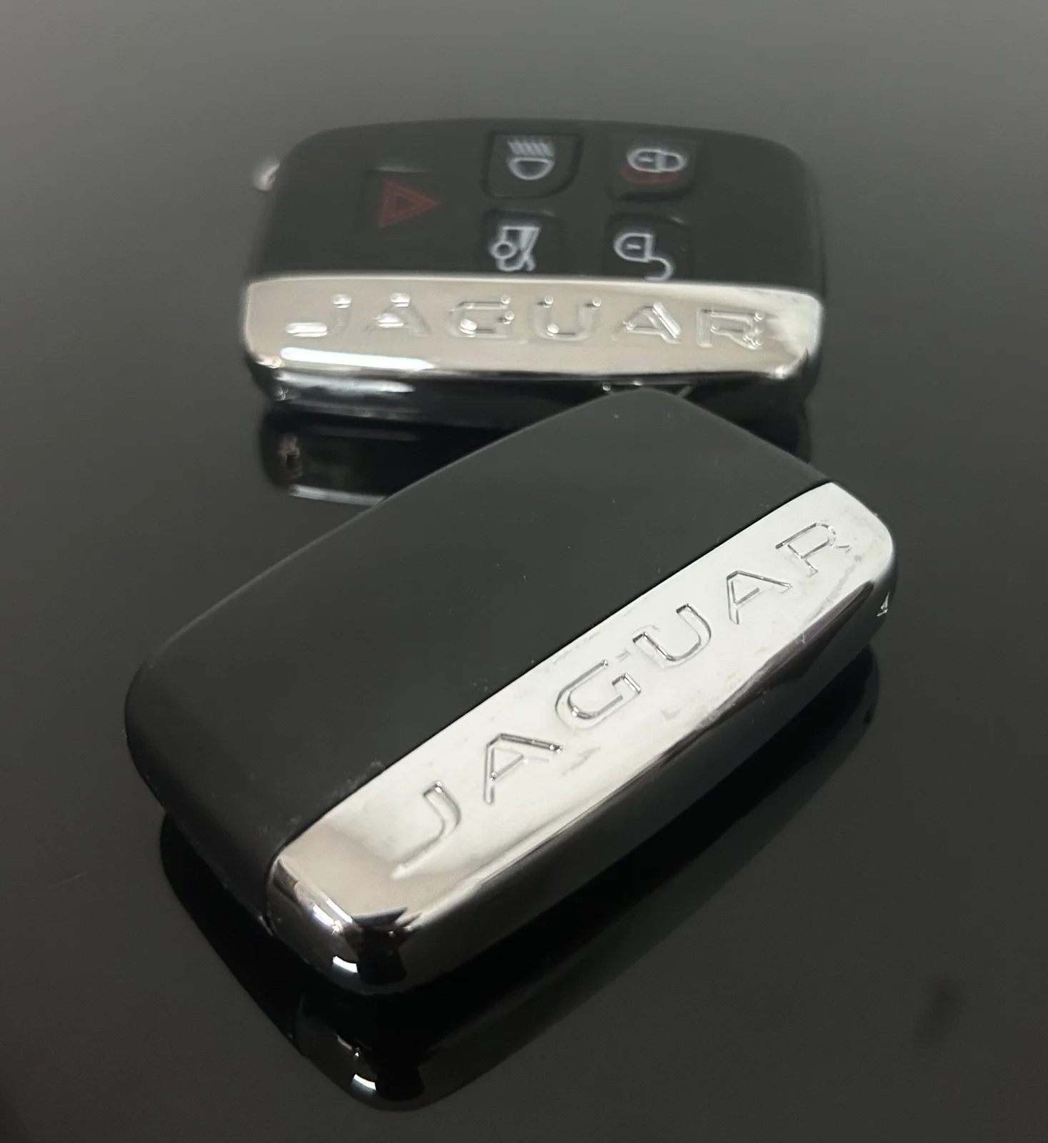 1x NEU JAGUAR Schlüsselgehäuse 4 Tasten Metall Kunststoff schwarz mit Logo Emblem Autoschlüssel Fernbedienung – Bild 4