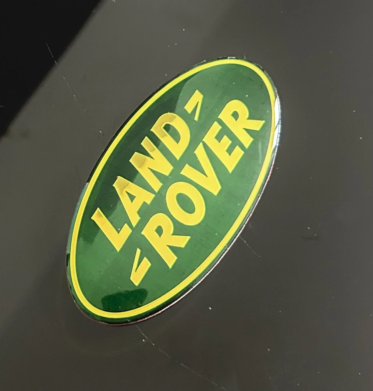 1x neu LAND ROVER Grill Emblem 8,6 x 4,3cm grün/gold Emblem Schriftzug Logo LR053190G – Bild 6