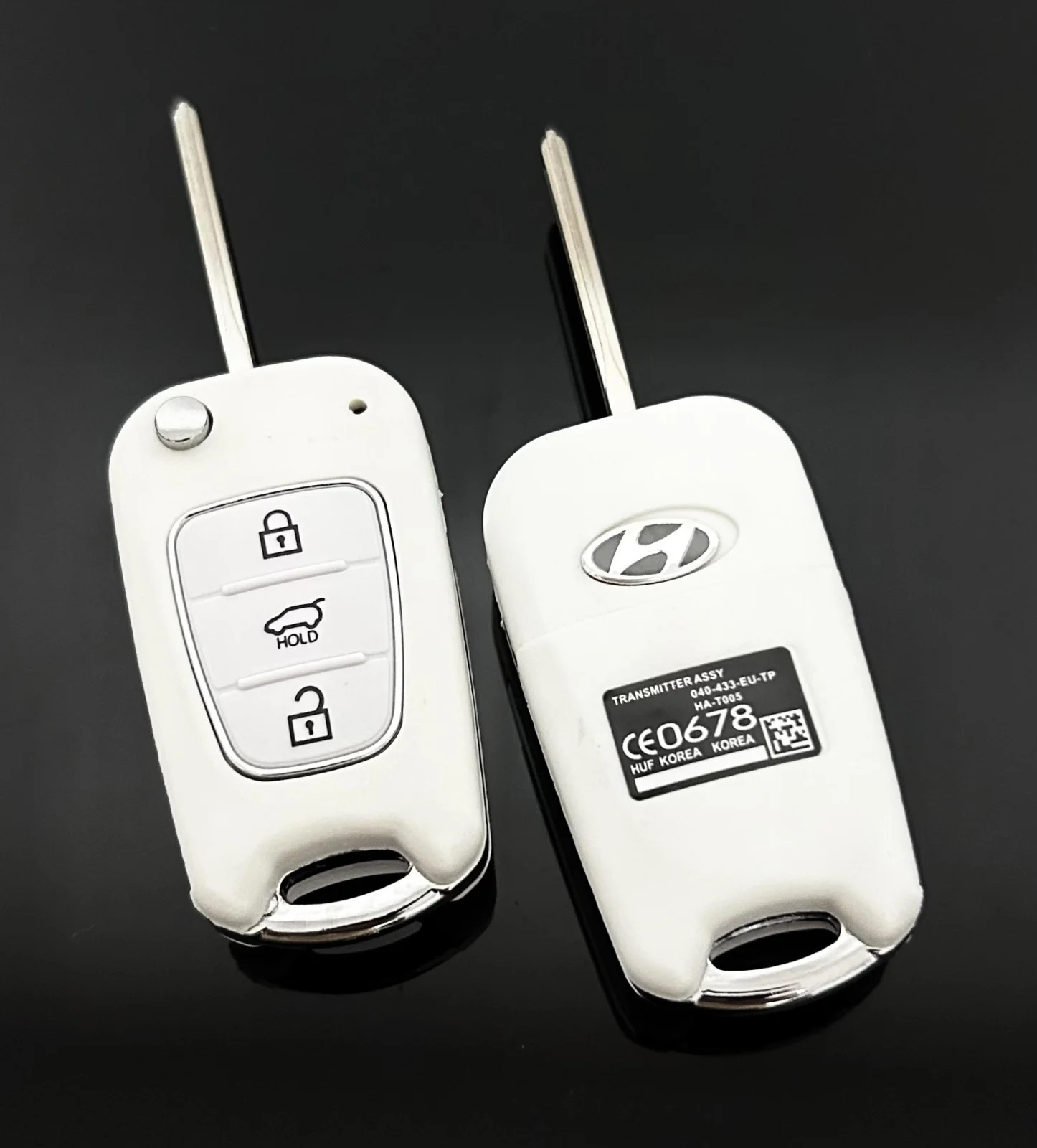1x ORIGINAL Hyundai Schlüsselgehäuse WEIß + Emblem Funk Fernbedienung Autoschlüssel iX35 i30 i20 i30 i35 iX20 iX35