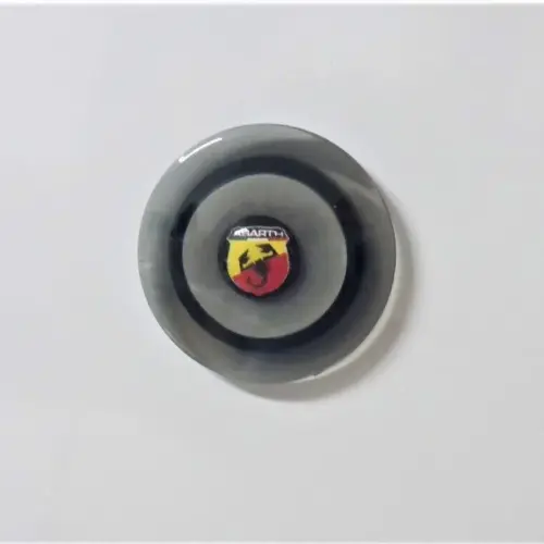 2X Fiat ABARTH Magnet 3D mit Abarth 4cm Logo Emblem Schriftzug selbsthaftend