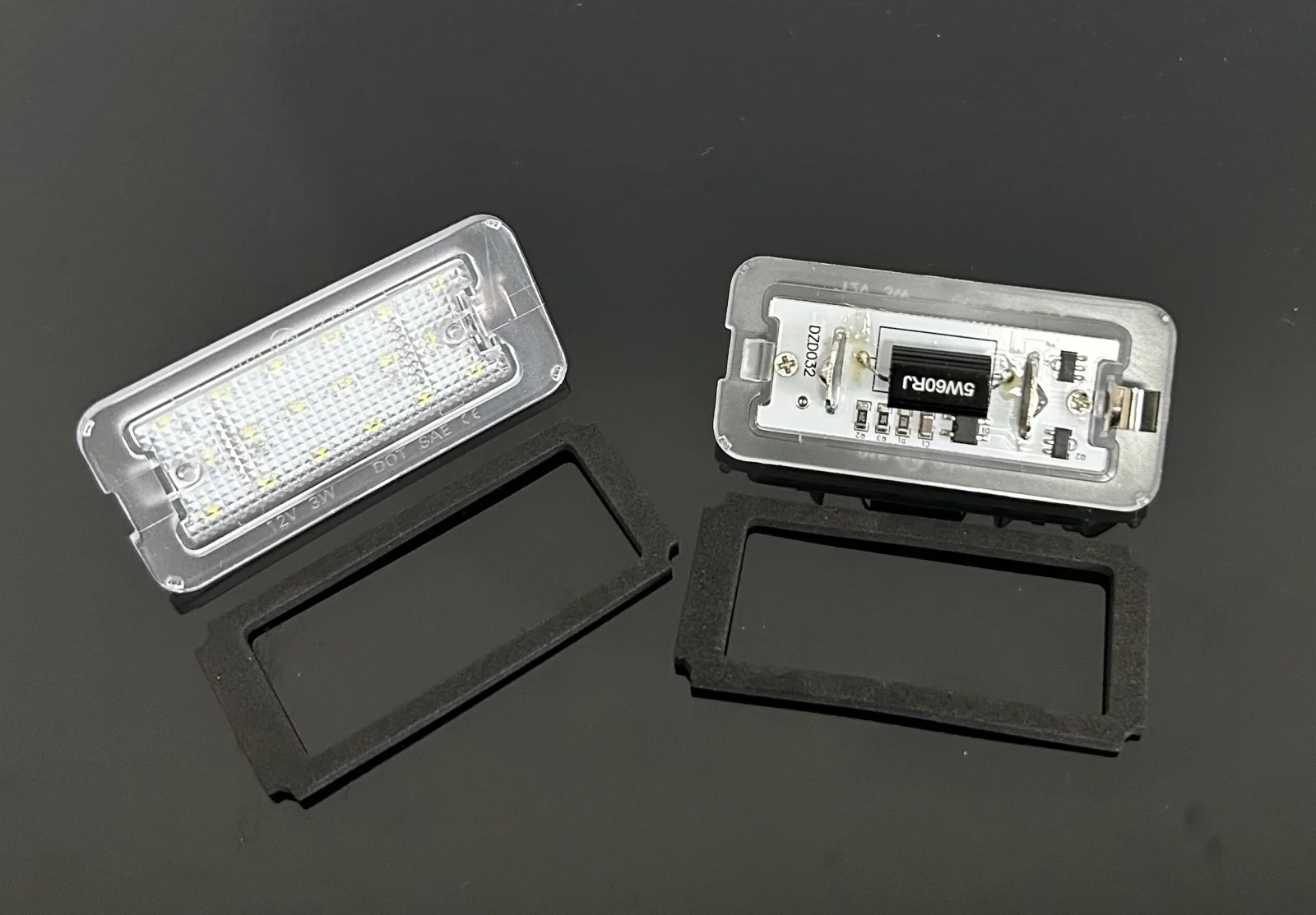 2x LED Kennzeichenbeleuchtung für Fiat Abarth 500 595 695 312 500c 595c 695c Leuchte Beleuchtung hinten 51800482