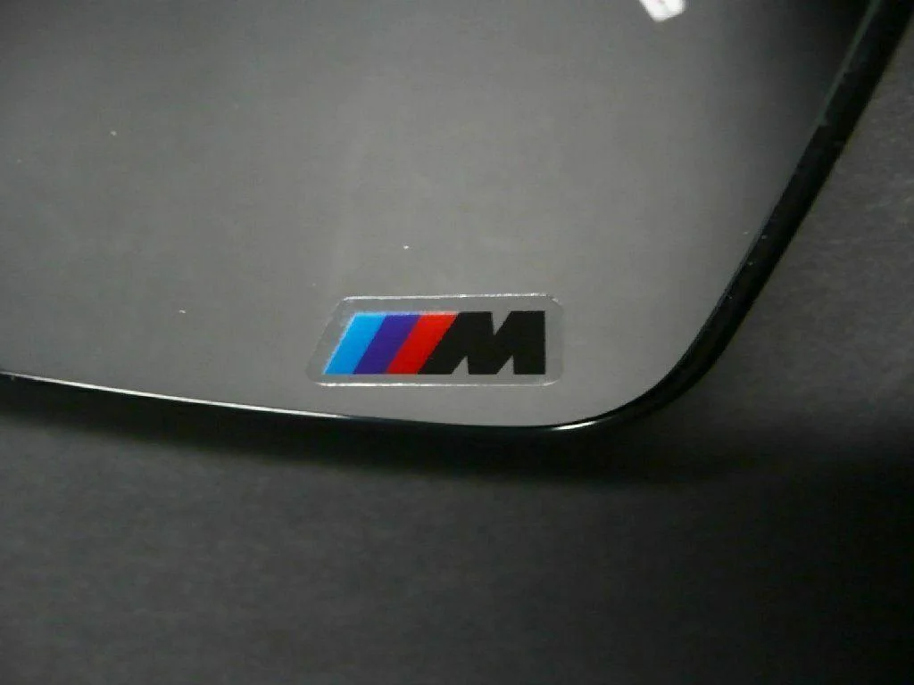 für BMW Aufkleber Glas Logo 20mm Schriftzug selbstklebend Spiegelemblem schwarz – Bild 4