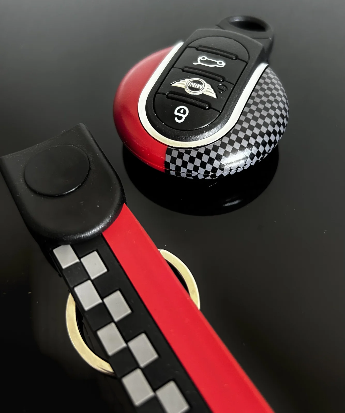 für MINI 2 teilig Schlüssel Anhänger Schlüsselband Copper CARBON/ROT Schlüsselring F56 F55 F54 F60 Cabrio F57 – Bild 10