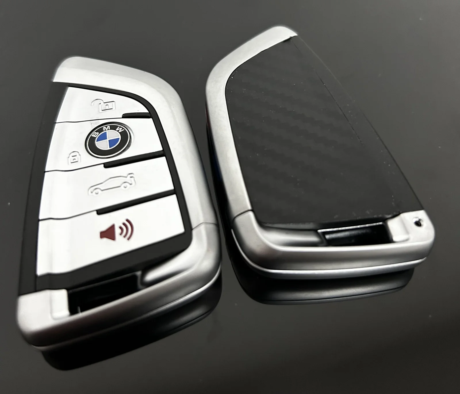 NEU Schlüssel Gehäuse 4 Tasten EDITION Carbondesign mit EMBLEM für BMW 3 5 6 8 X3 X4 X5 X7 G21 G20 G31 G30 – Bild 10
