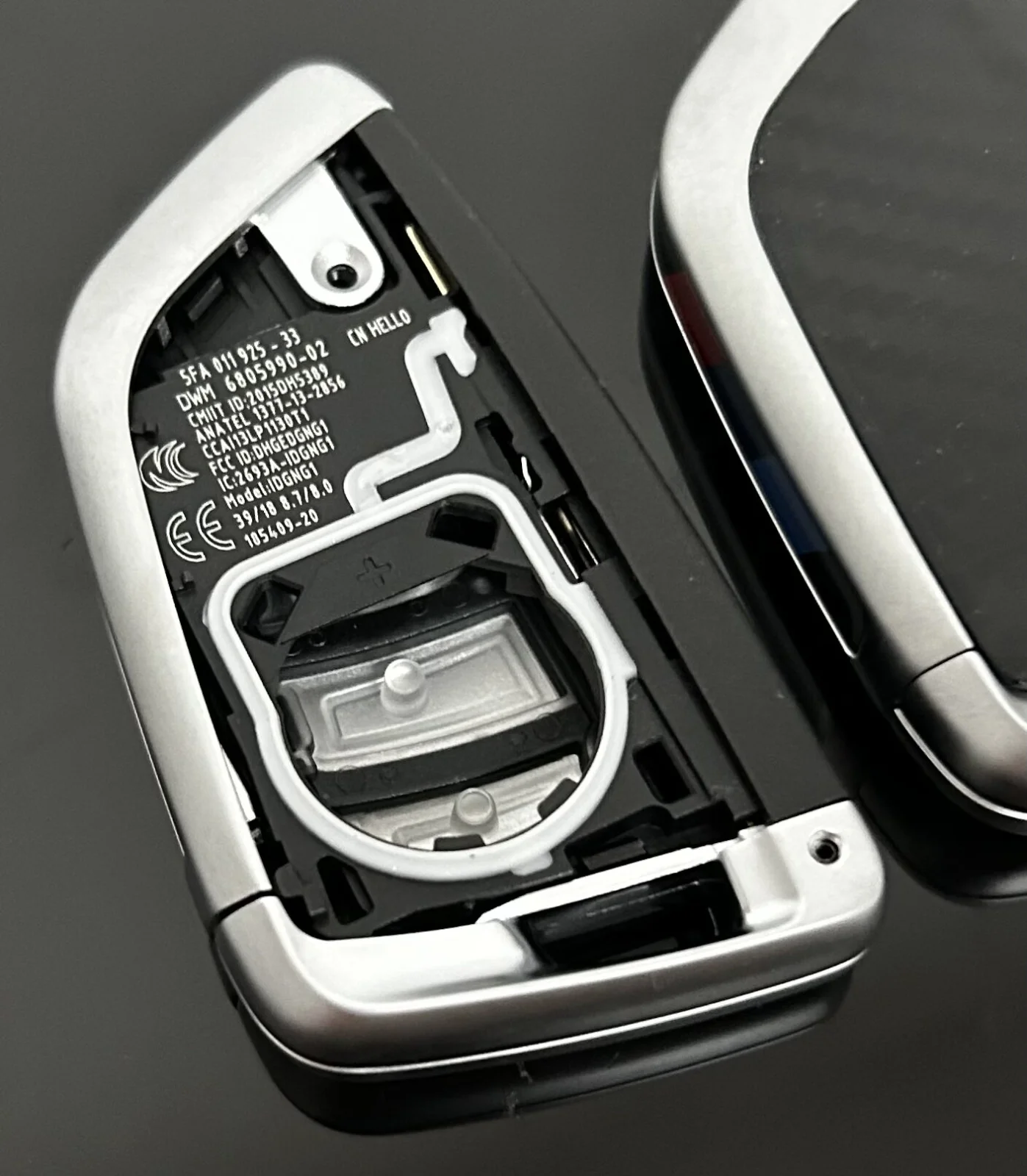NEU Schlüssel Gehäuse 4 Tasten EDITION Carbondesign mit EMBLEM für BMW 3 5 6 8 X3 X4 X5 X7 G21 G20 G31 G30 – Bild 6