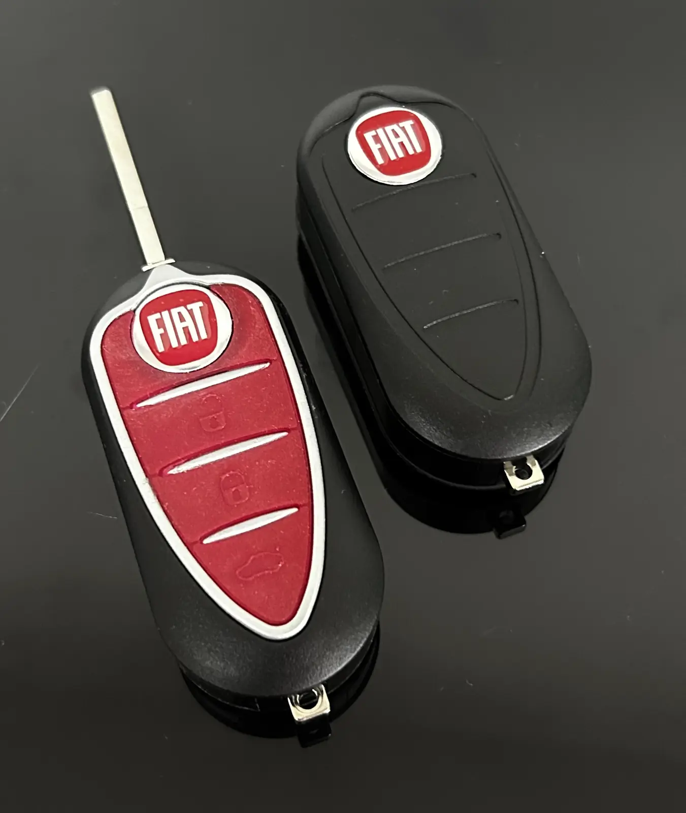 1x FIAT 500 schwarz/rot Funkschlüssel Gehäuse Autoschlüssel Fahrzeugschlüssel Schlüssel Fernbedienung