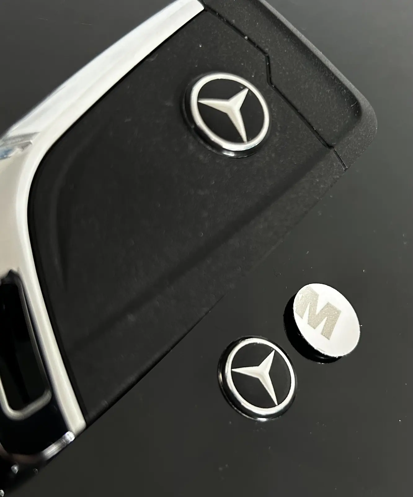 1x für MERCEDES 14mm Schlüsselemblem an Gehäuse glänzend schwarz Schlüssellogo Emblem Schriftzug LOGO Stern – Bild 2