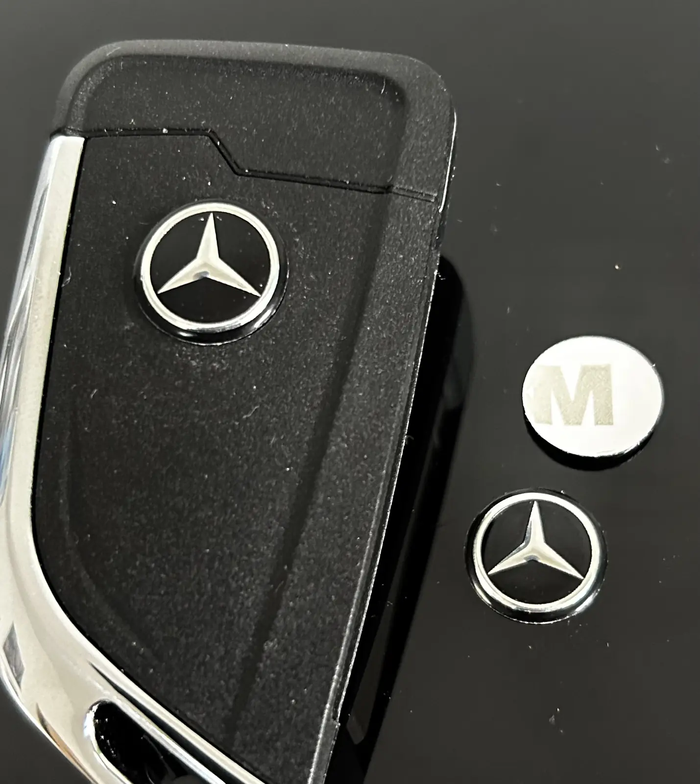 1x für MERCEDES 14mm Schlüsselemblem an Gehäuse glänzend schwarz Schlüssellogo Emblem Schriftzug LOGO Stern
