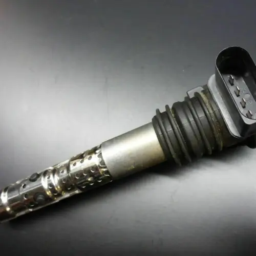 AUDI ORIGINAL 06B905115N  Zündspule mit Zündkerzenstecker Zündmodul Seat Skoda – Bild 3